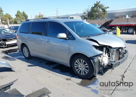 2017 Toyota Sienna Xle 8 Passenger z USA, uszkodzony, nr VIN 5TDYZ3DC3HS797383